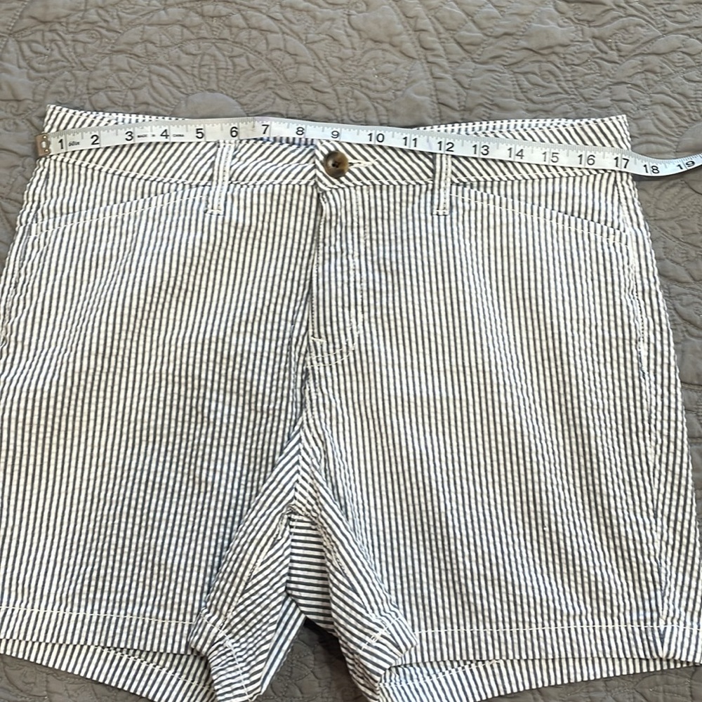 St. John's Bay Black and White Striped Women Shorts - Picture 7 of 10